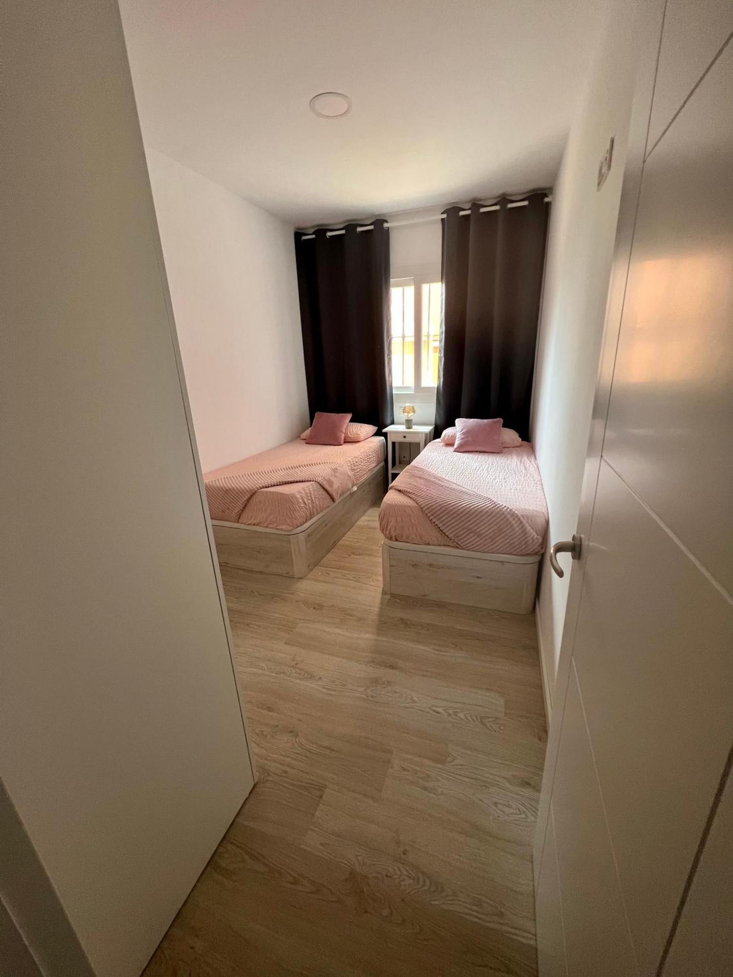Aeat Apartment *